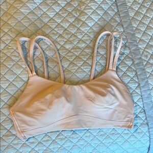 lululemon like a cloud Women's light pink sports bra